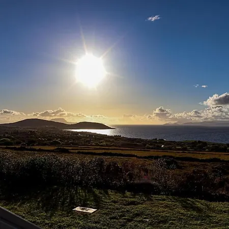 Johnstones View Holiday home *
